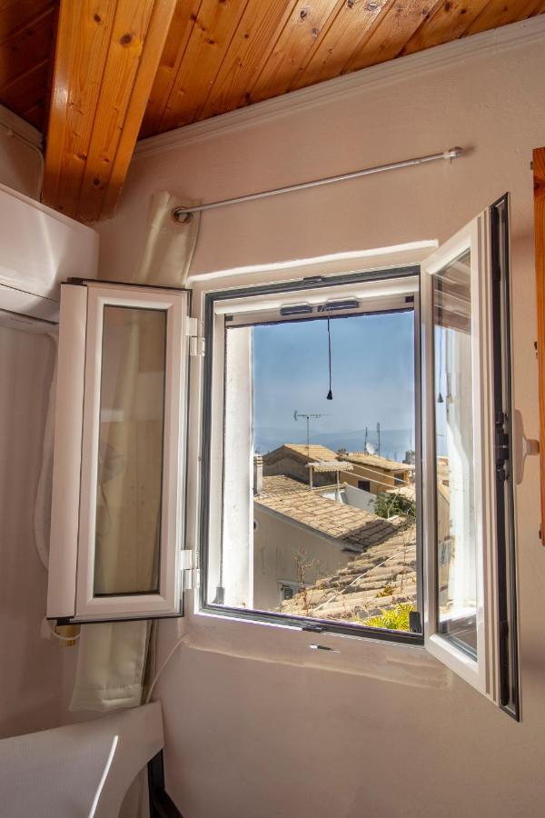 Apartment Attic In Corfu Town Centre